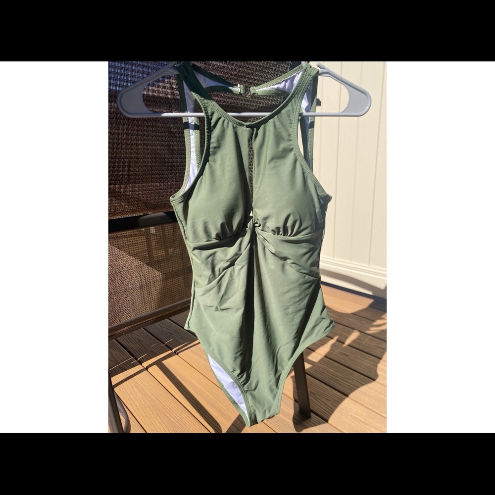 Cupshe Green One Piece Swimming Suit